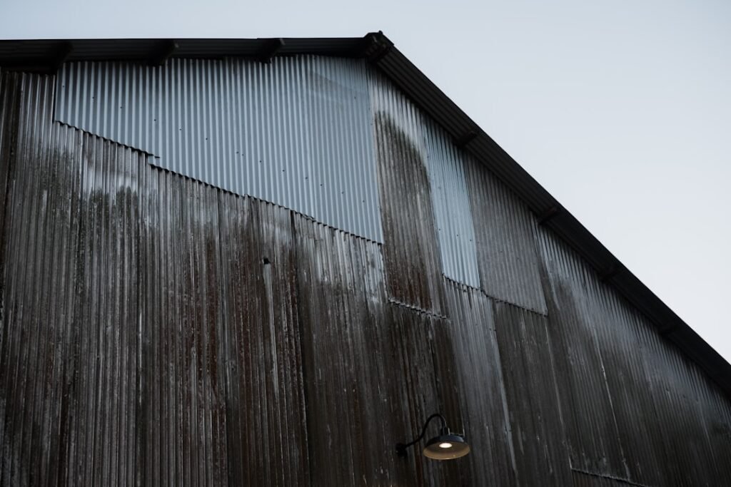 Photo Metal shed
