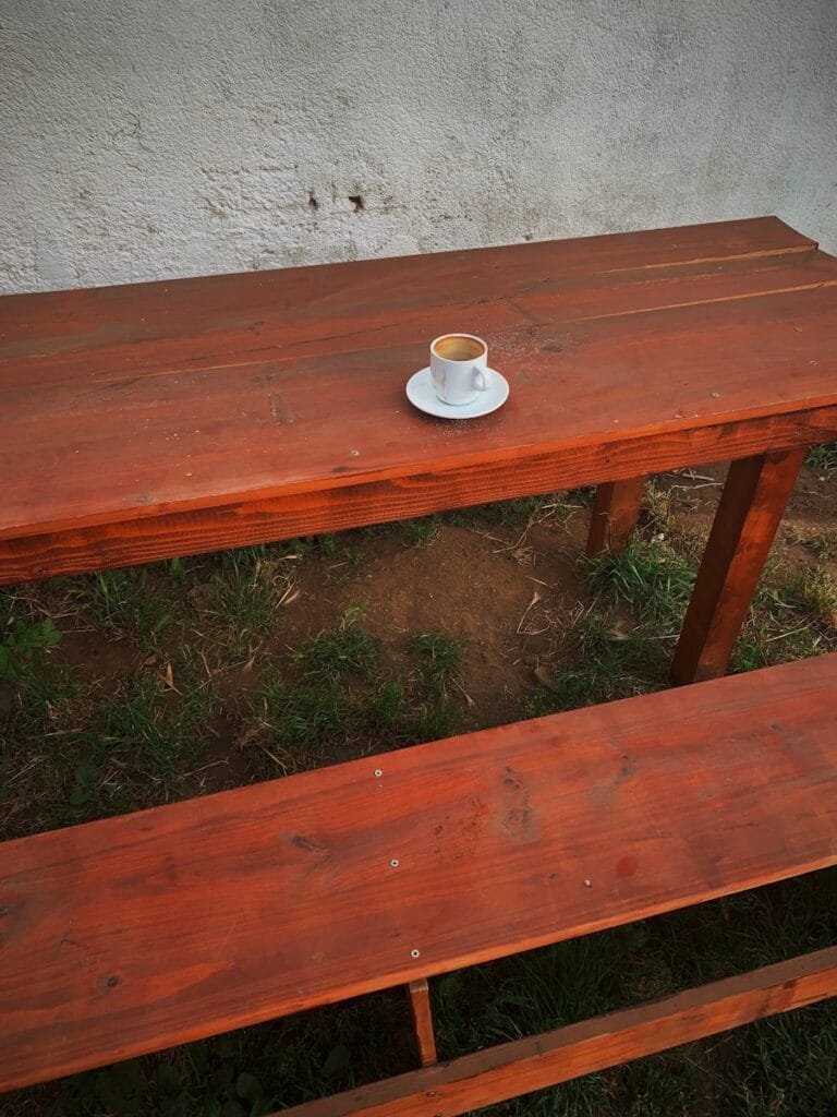 Photo "DIY Outdoor Furniture Projects You Can Build This Weekend"