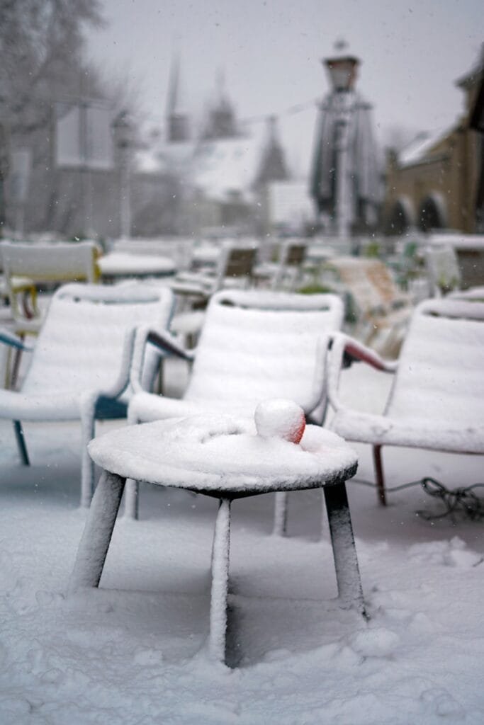 Photo "How to Store Outdoor Furniture During the Off-Season"