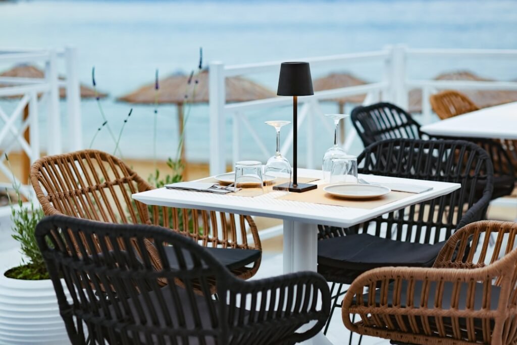 Photo Outdoor Dining Sets