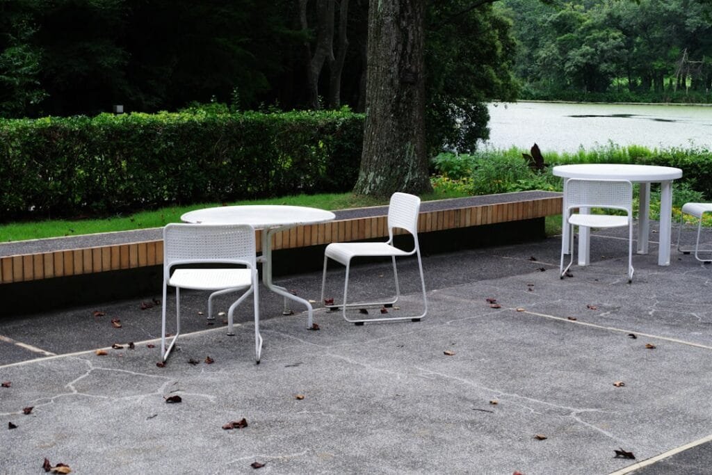 Photo Outdoor Furniture Layout Ideas