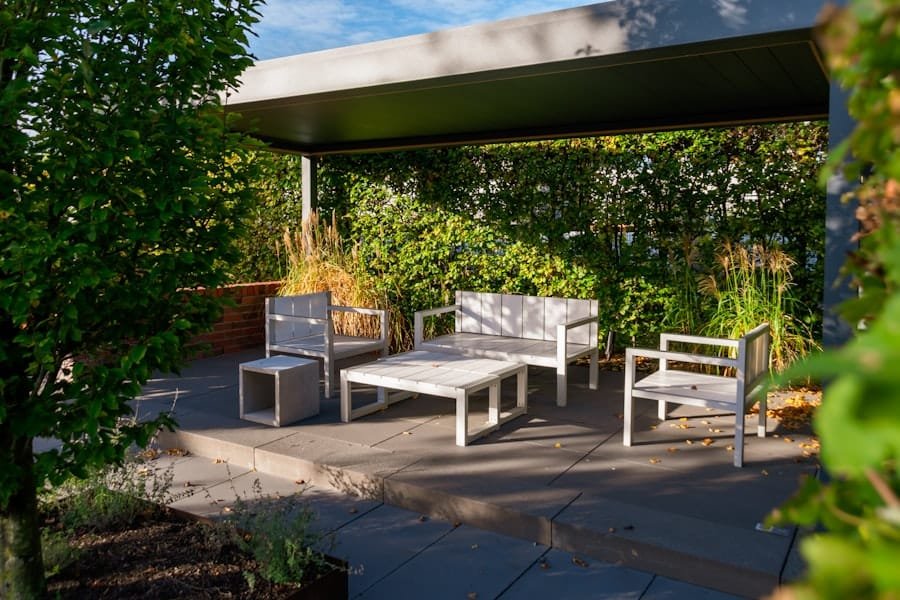 Photo outdoor coffee table