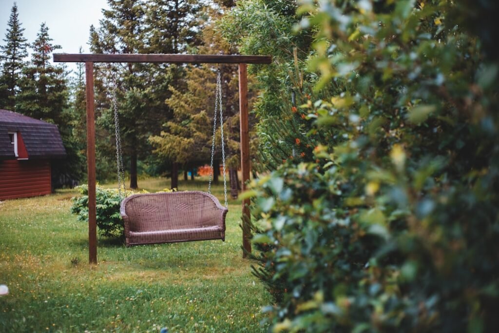 Photo outdoor swing chair