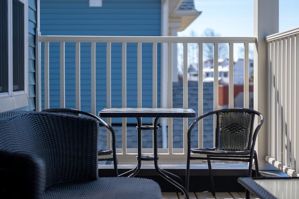 Photo outdoor table set