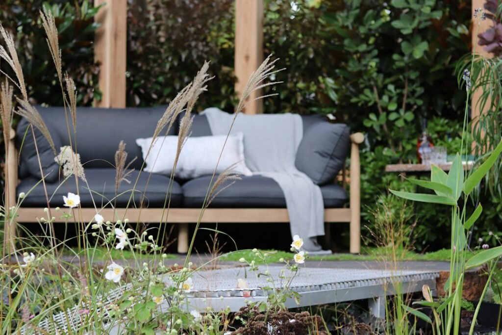 Photo Garden Seating Solutions