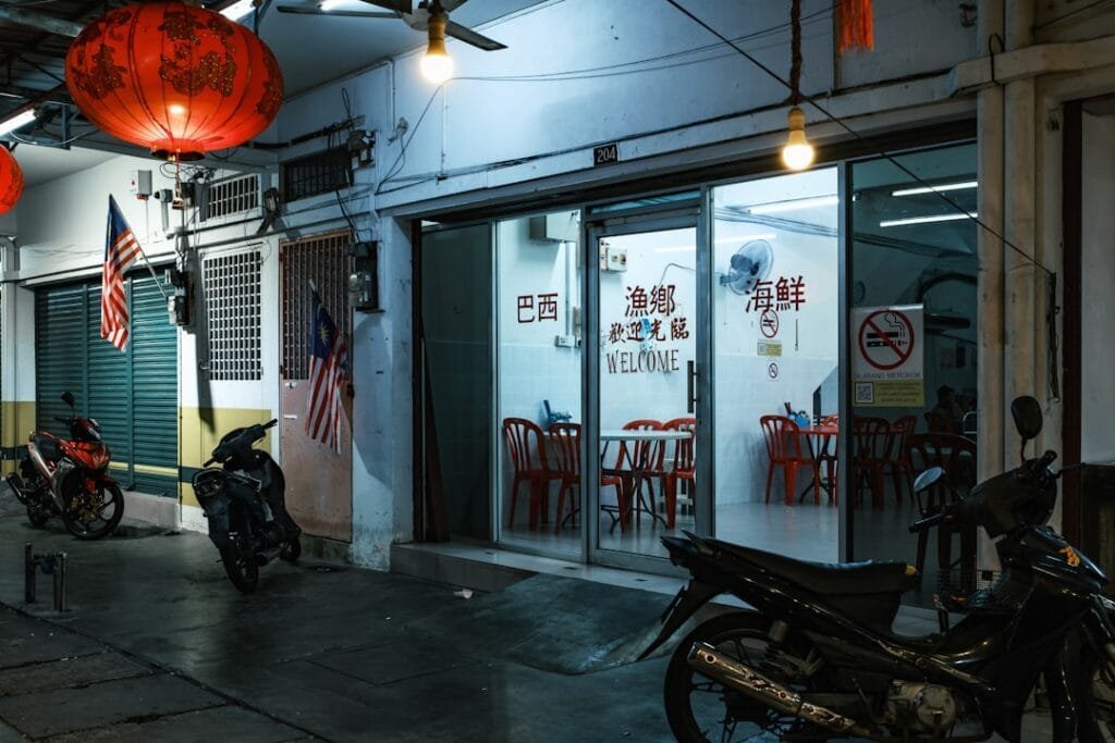 Photo industrial supply store Malaysia
