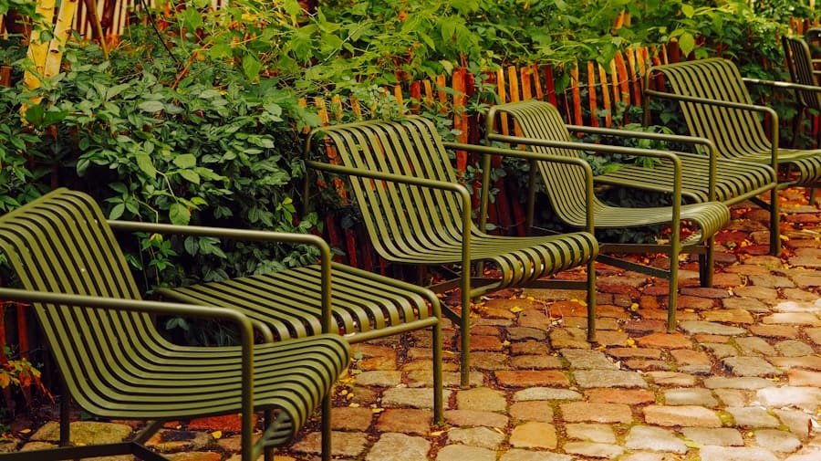 Ergonomic Outdoor Seating
